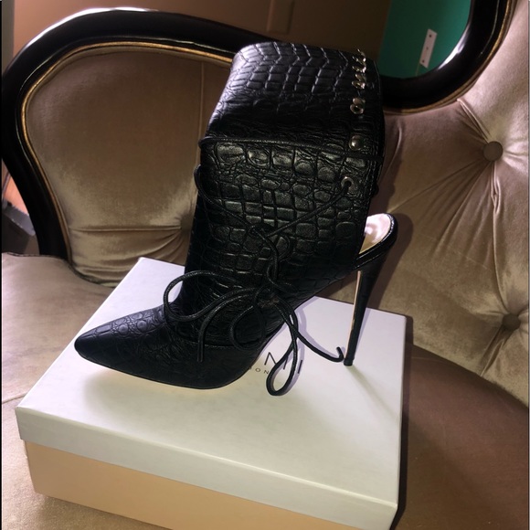 Shoes - Brand New NEVER WORN Croc Heel Booties 9 US 7 UK